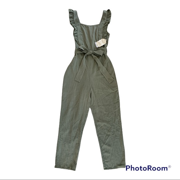 Altar'd State Pants - New with tags! Size small, Altar’d State Green jumpsuit!